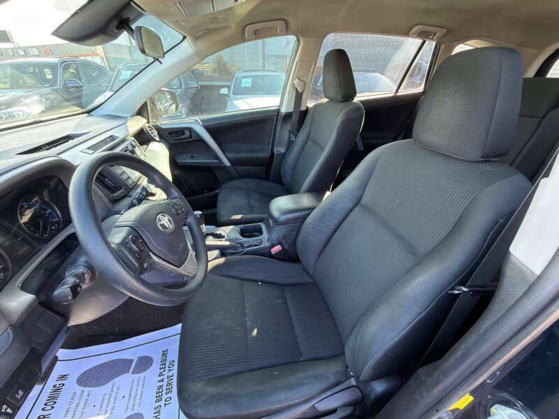 2017 Toyota RAV4 LE