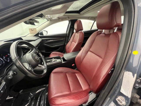 2024 Mazda Mazda3 Sedan 2.5 S Carbon Edition