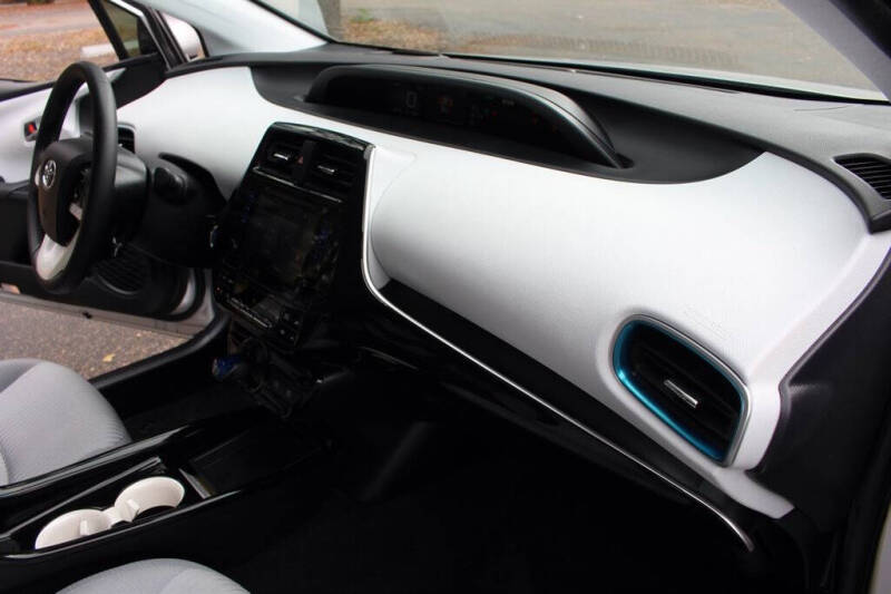 2017 Toyota Prius Three