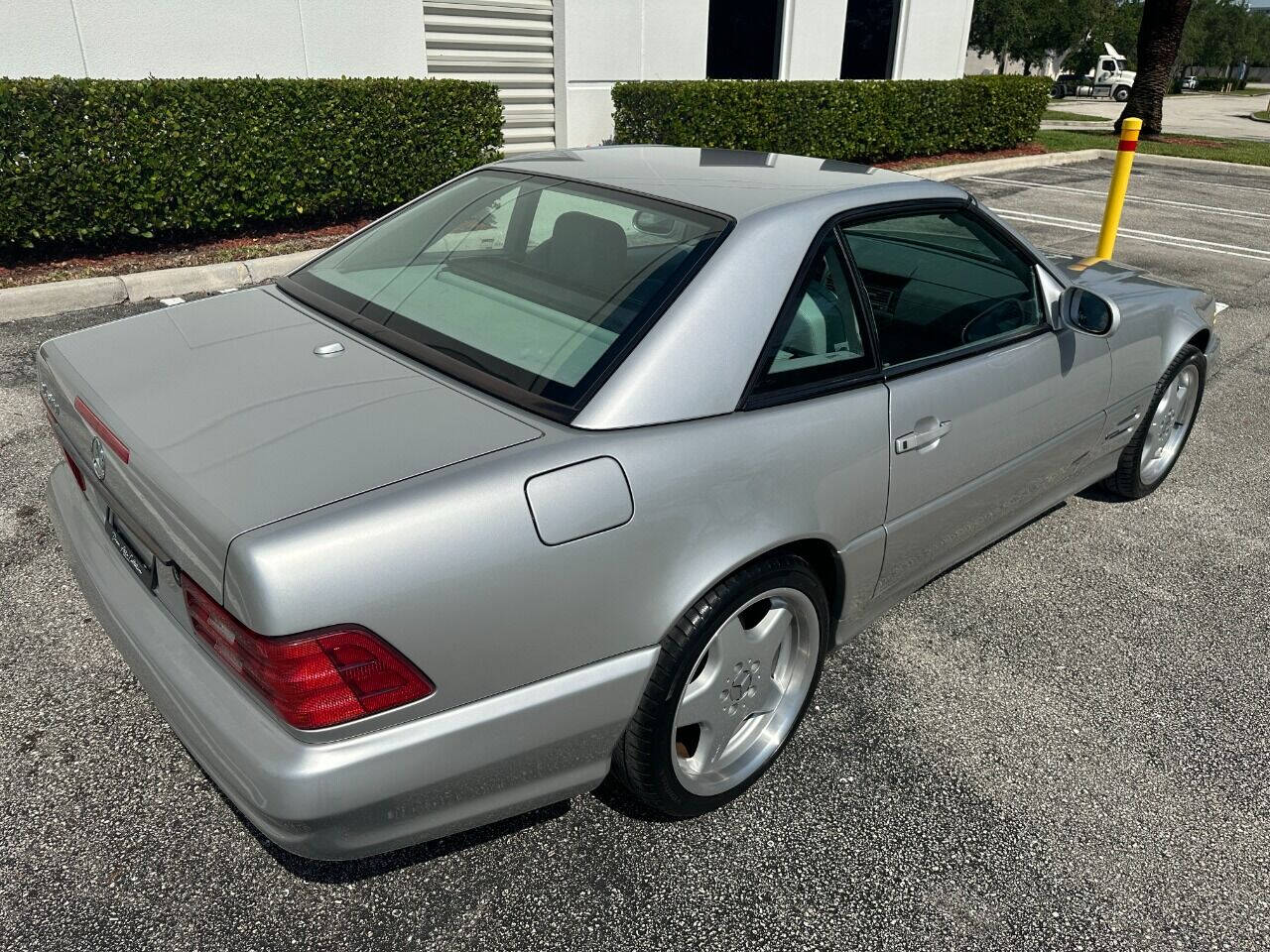 2000 Mercedes-Benz SL-Class  - $15,900