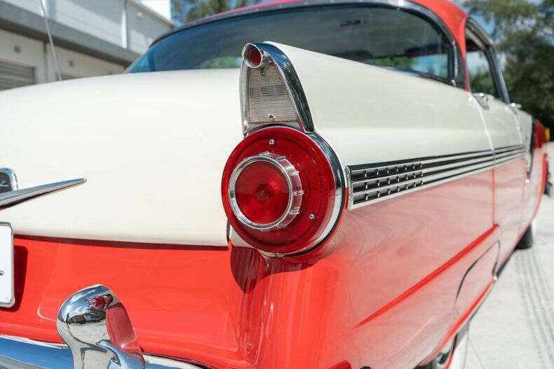 1956 Ford Fairlane