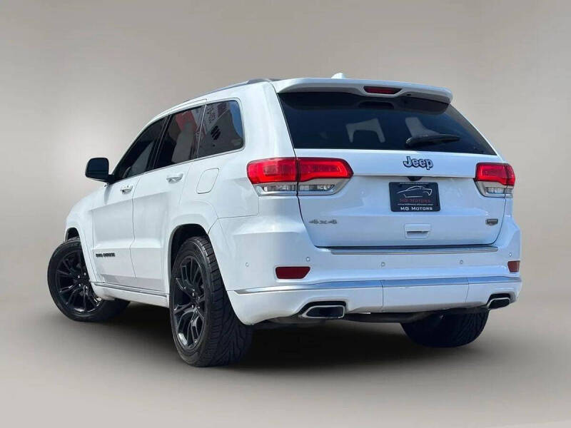 2018 Jeep Grand Cherokee Summit