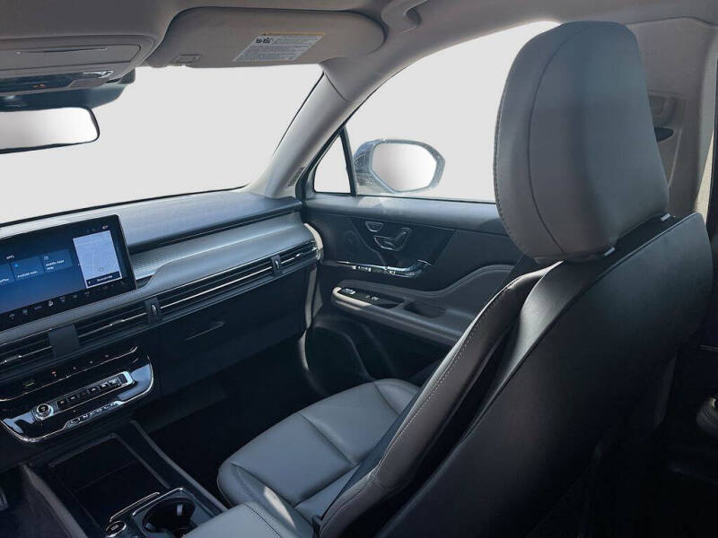 2025 Lincoln Corsair Premiere
