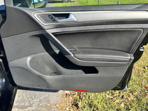 2015 Volkswagen Golf TSI S