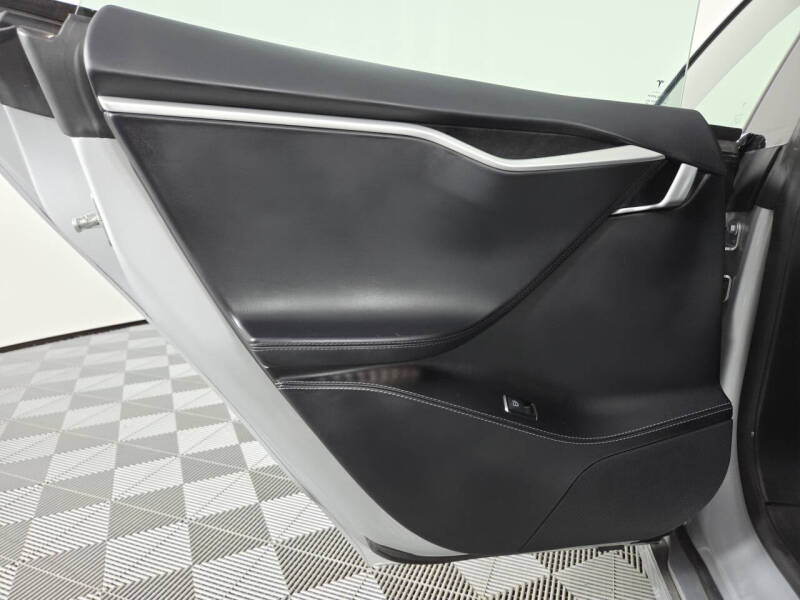 2017 Tesla Model S 75D