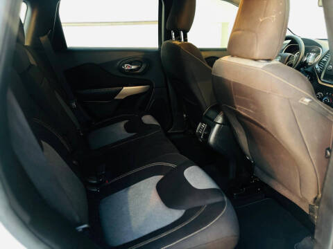 2018 Jeep Cherokee Latitude