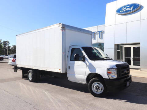 2024 Ford E-Series