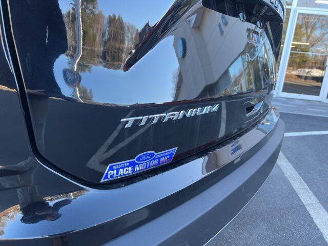 2024 Ford Edge Titanium
