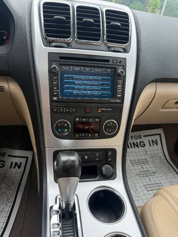 2011 GMC Acadia SLT-1