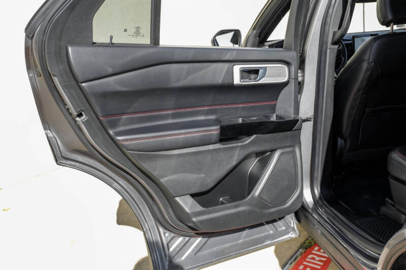 2022 Ford Explorer ST-Line