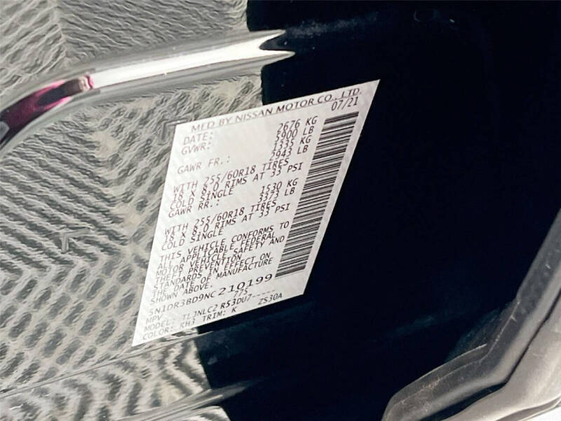 2022 Nissan Pathfinder SV