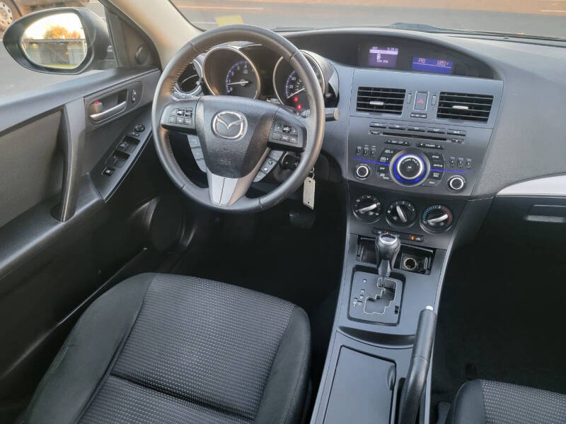 2012 Mazda MAZDA3 i Touring