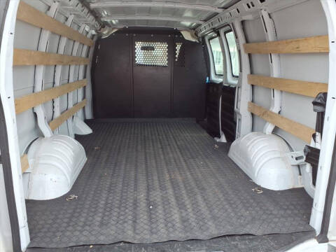 2024 Chevrolet Express 2500