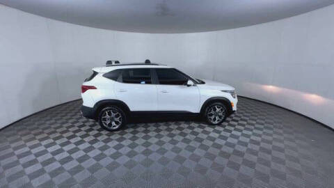 2023 Kia Seltos EX