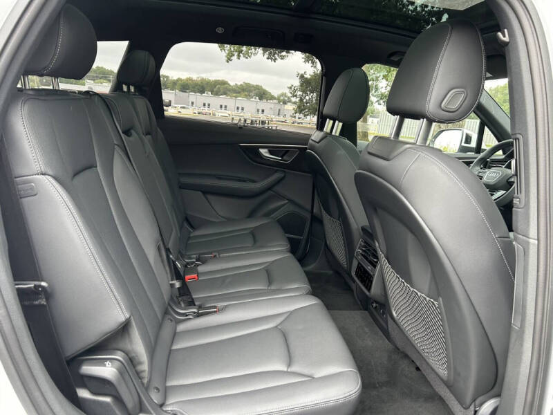 2025 Audi Q7 quattro Premium Plus 55 TFSI
