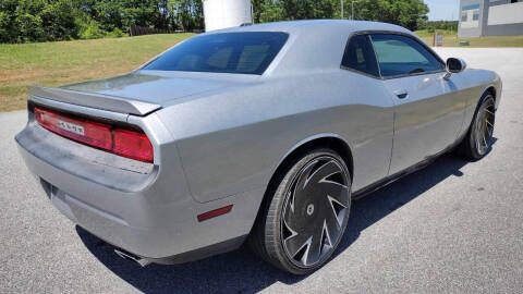 2013 Dodge Challenger SXT