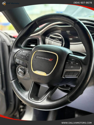 2015 Dodge Challenger SXT