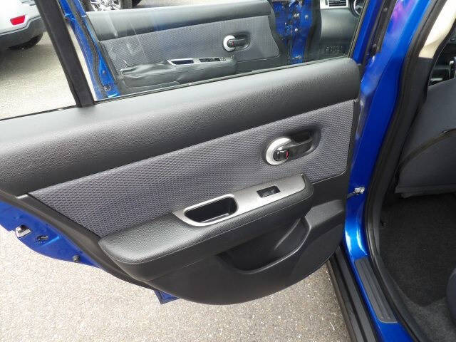 2009 Nissan Versa 1.8 SL