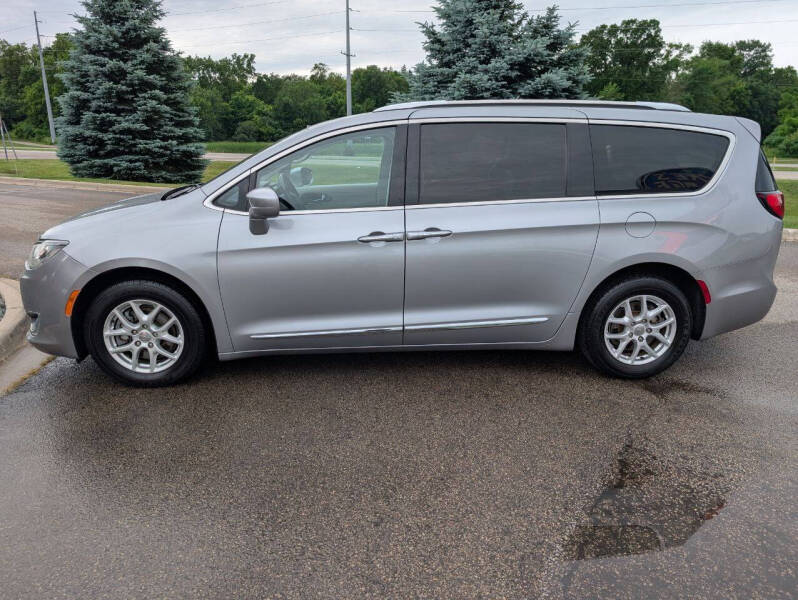 2020 Chrysler Pacifica Touring L