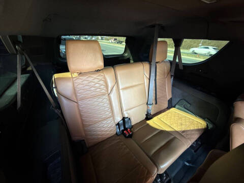 2023 Cadillac Escalade ESV Premium Luxury