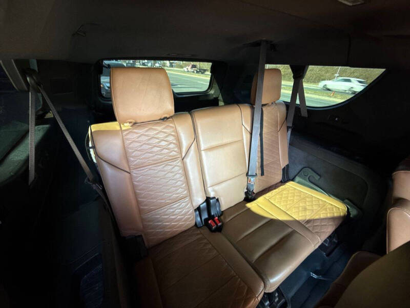 2023 Cadillac Escalade ESV Premium Luxury