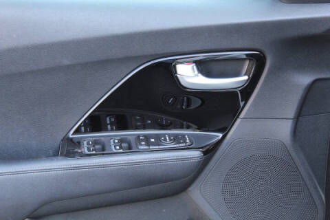 2017 Kia Niro EX