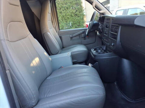 2020 Chevrolet Express 2500