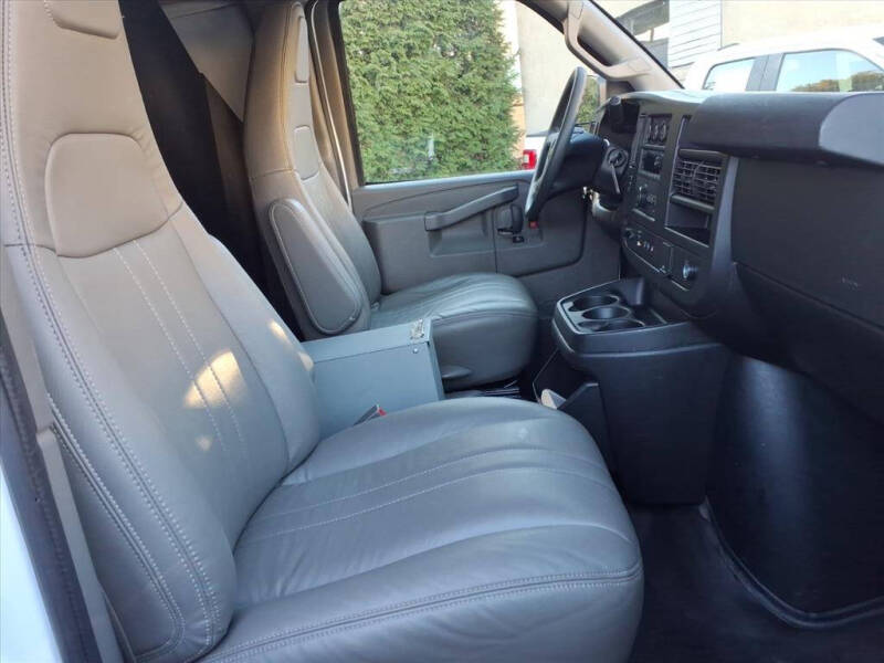 2020 Chevrolet Express 2500