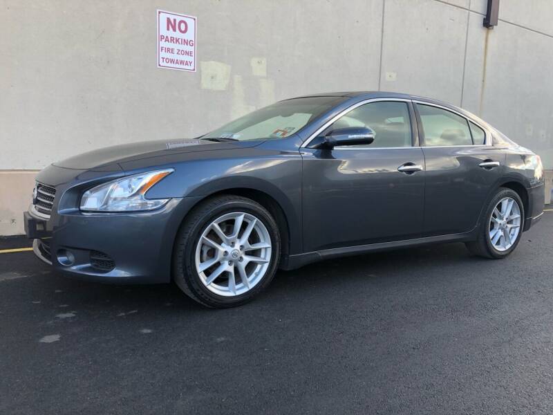 2009 Nissan Maxima for sale at International Auto Sales in Hasbrouck Heights NJ