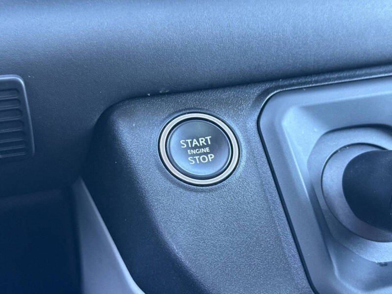 2024 Land Rover Defender 110 P300 S