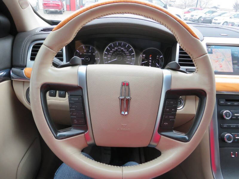 2011 Lincoln MKS