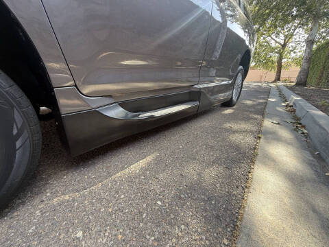 2013 Toyota Sienna XLE Mobility 7-Passenger
