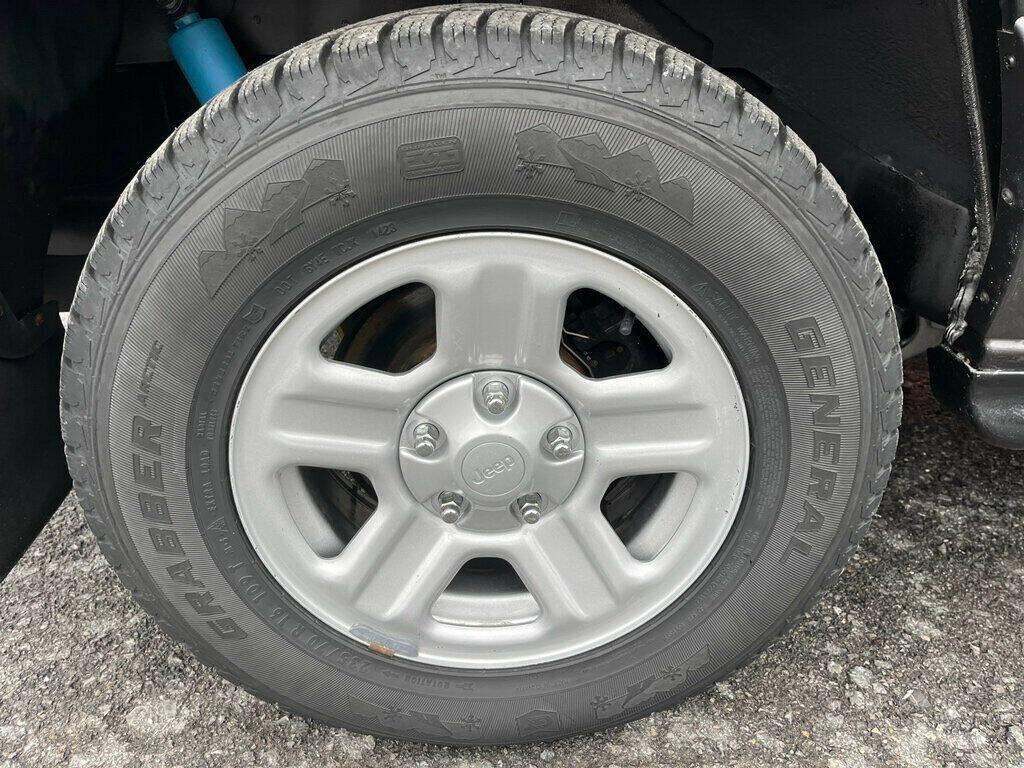 2004 Jeep Grand Cherokee 12