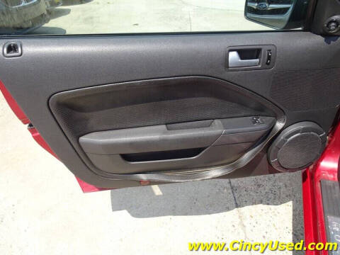 2006 Ford Mustang GT Deluxe