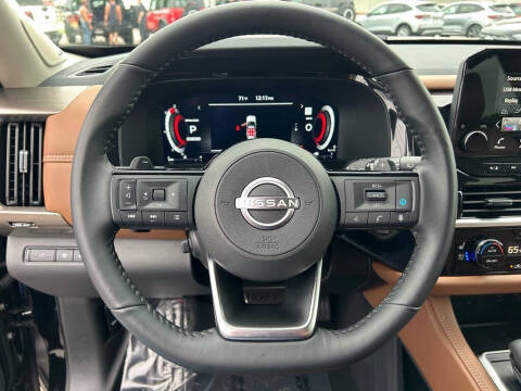 2024 Nissan Pathfinder Platinum