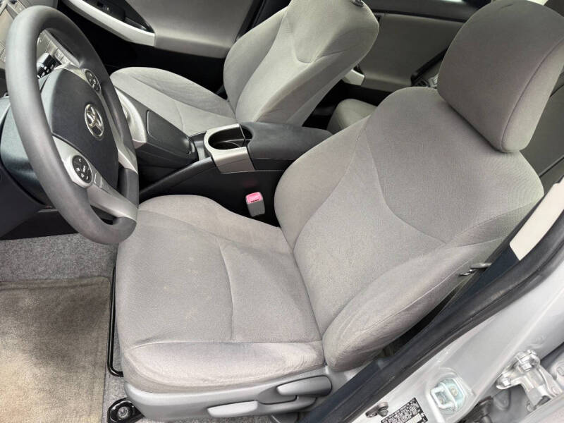 2012 Toyota Prius Two