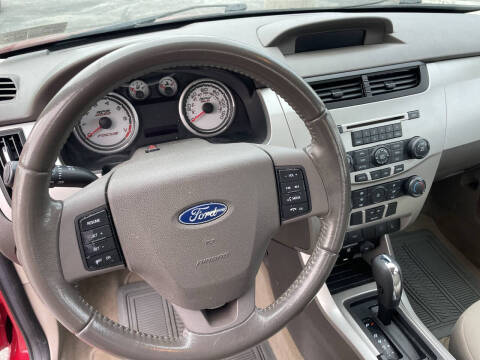 2009 Ford Focus SES