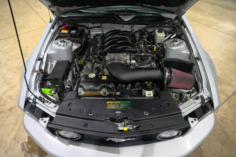 2005 Ford Mustang GT Premium