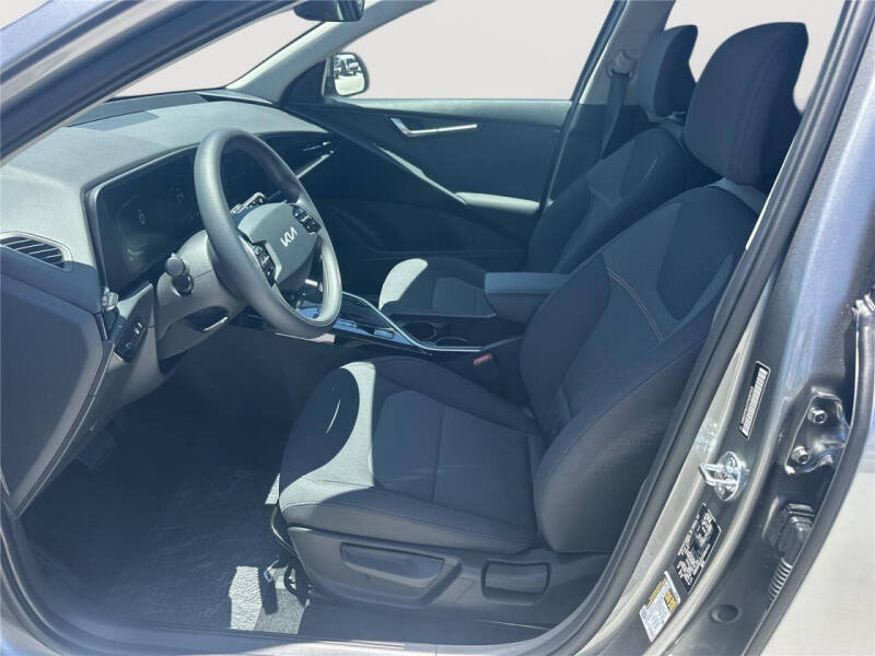 2026 Kia Niro LX