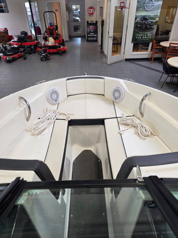 2013 Sea Ray 190 SPORT