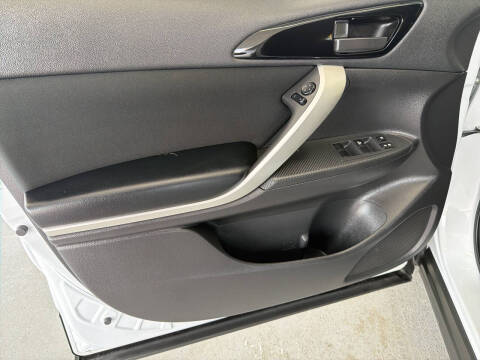 2023 Mitsubishi Eclipse Cross ES