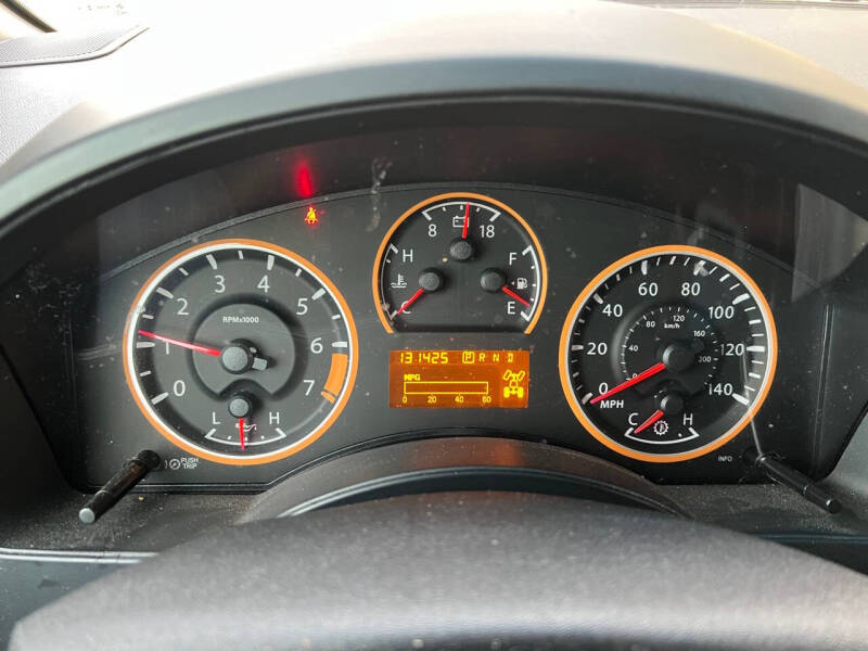 2015 Nissan Titan SL