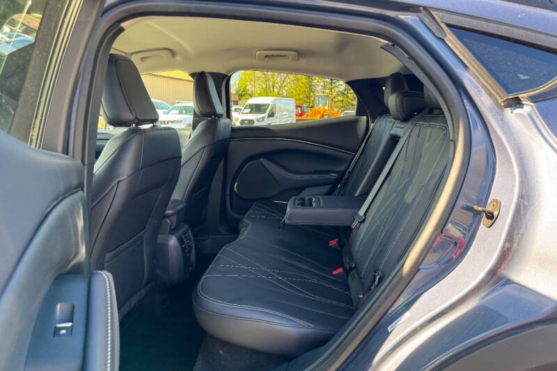 2021 Ford Mustang Mach-E Select