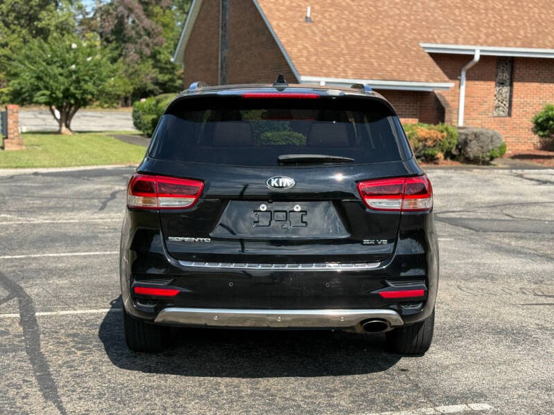 2017 Kia Sorento SX Limited V6