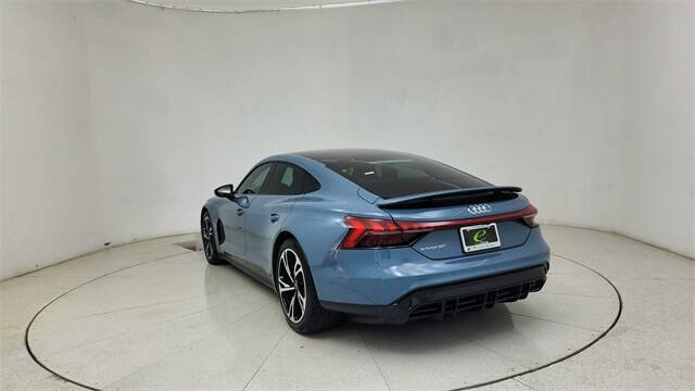 2022 Audi e-tron GT quattro Premium Plus