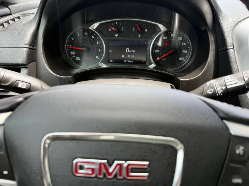 2022 GMC Terrain SLT