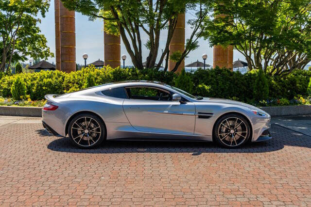 2014 Aston Martin Vanquish 30