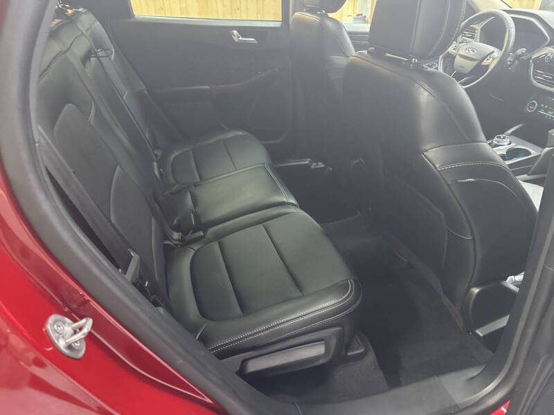 2020 Ford Escape Titanium