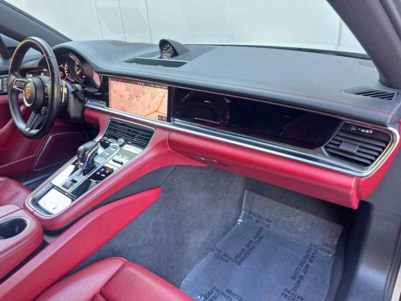 2021 Porsche Panamera 4 E-Hybrid