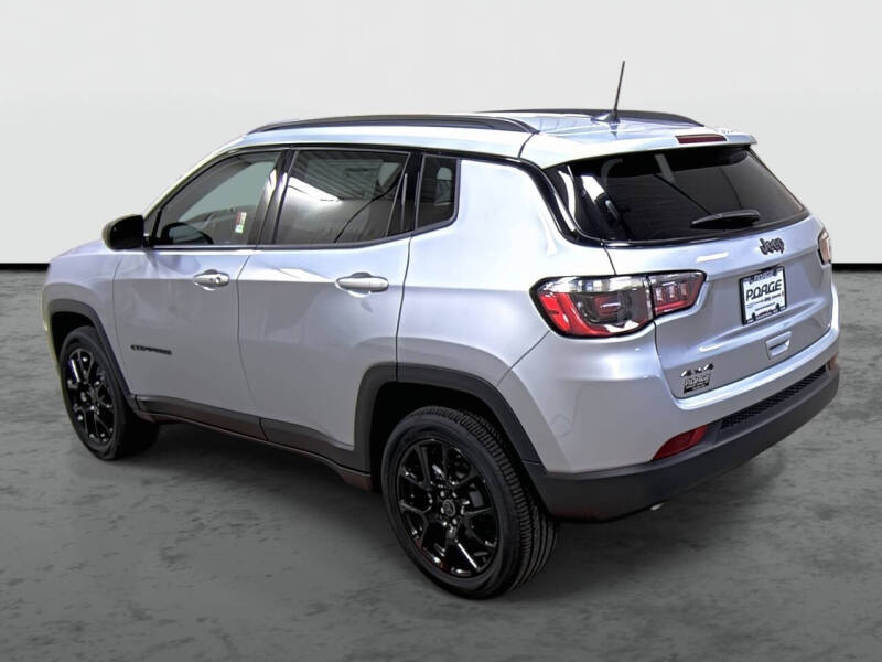 2026 Jeep Compass Latitude Altitude